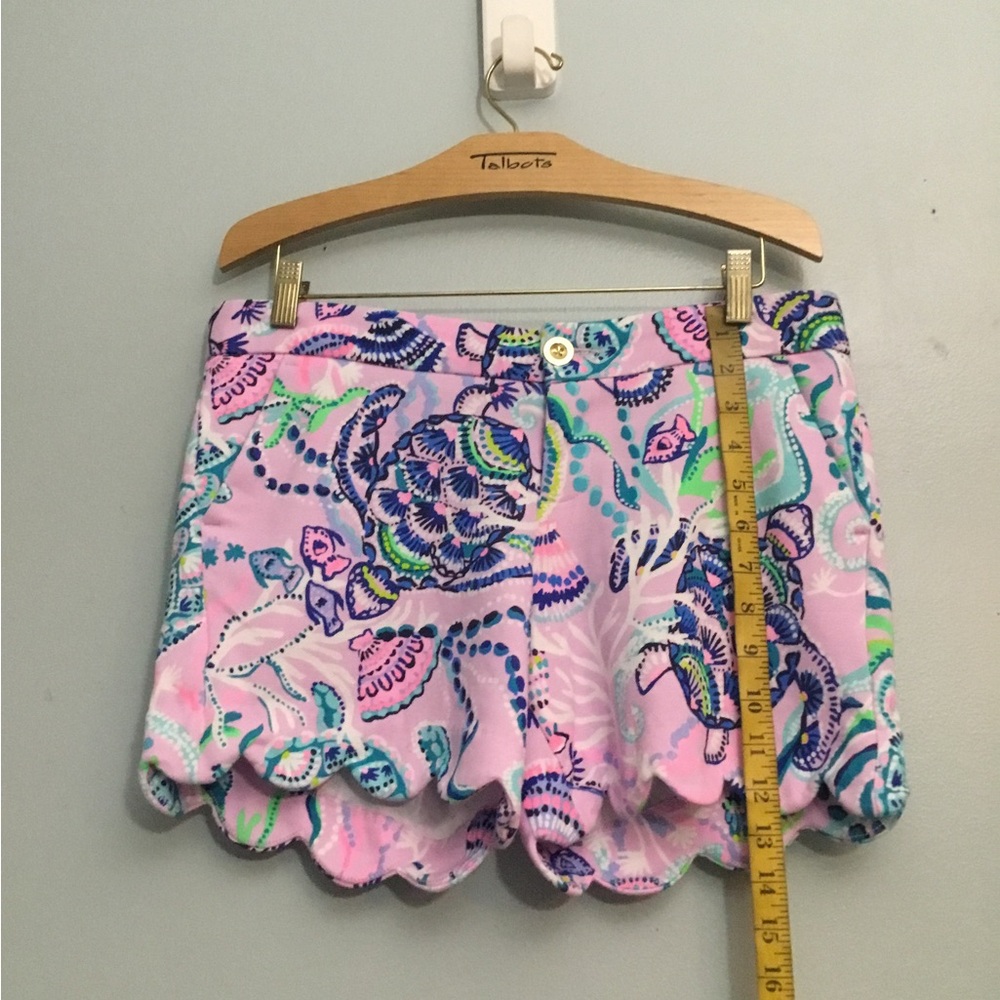Talbots Pastel Pink Floral Scalloped Hem Shorts